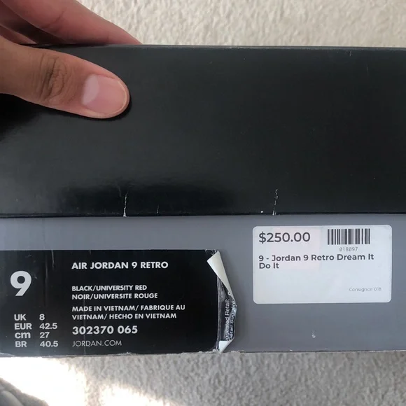 JORDAN 9 DREAM IT DO IT IN SIZE 9‼️‼️ - Picture 8 of 8